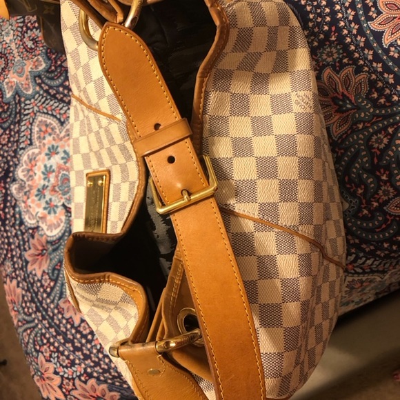 Louis Vuitton galleria - Picture 1 of 8